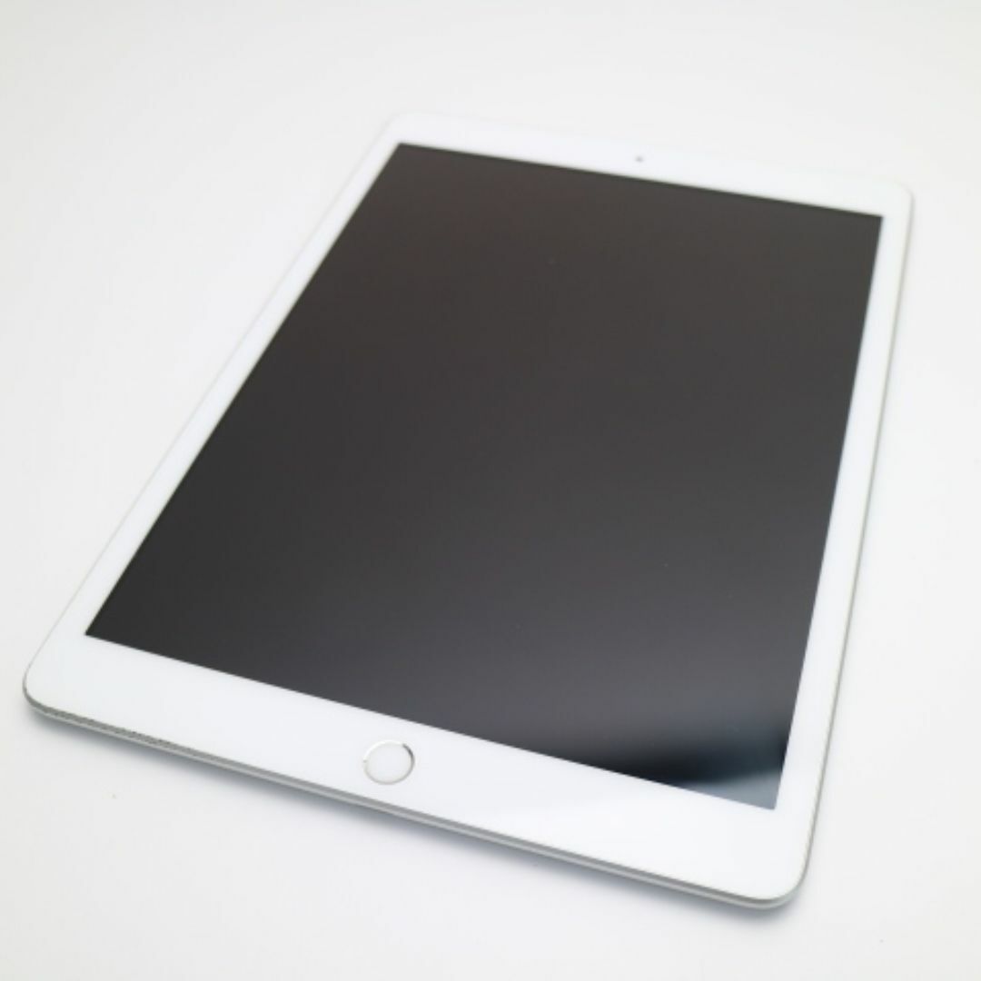 iPad(アイパッド)の超美品 SIMフリー iPad 第8世代32GB  シルバー M555 スマホ/家電/カメラのPC/タブレット(タブレット)の商品写真