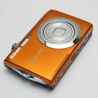 ニコン(Nikon)の超美品 COOLPIX S3000 ファインオレンジ  M555(コンパクトデジタルカメラ)