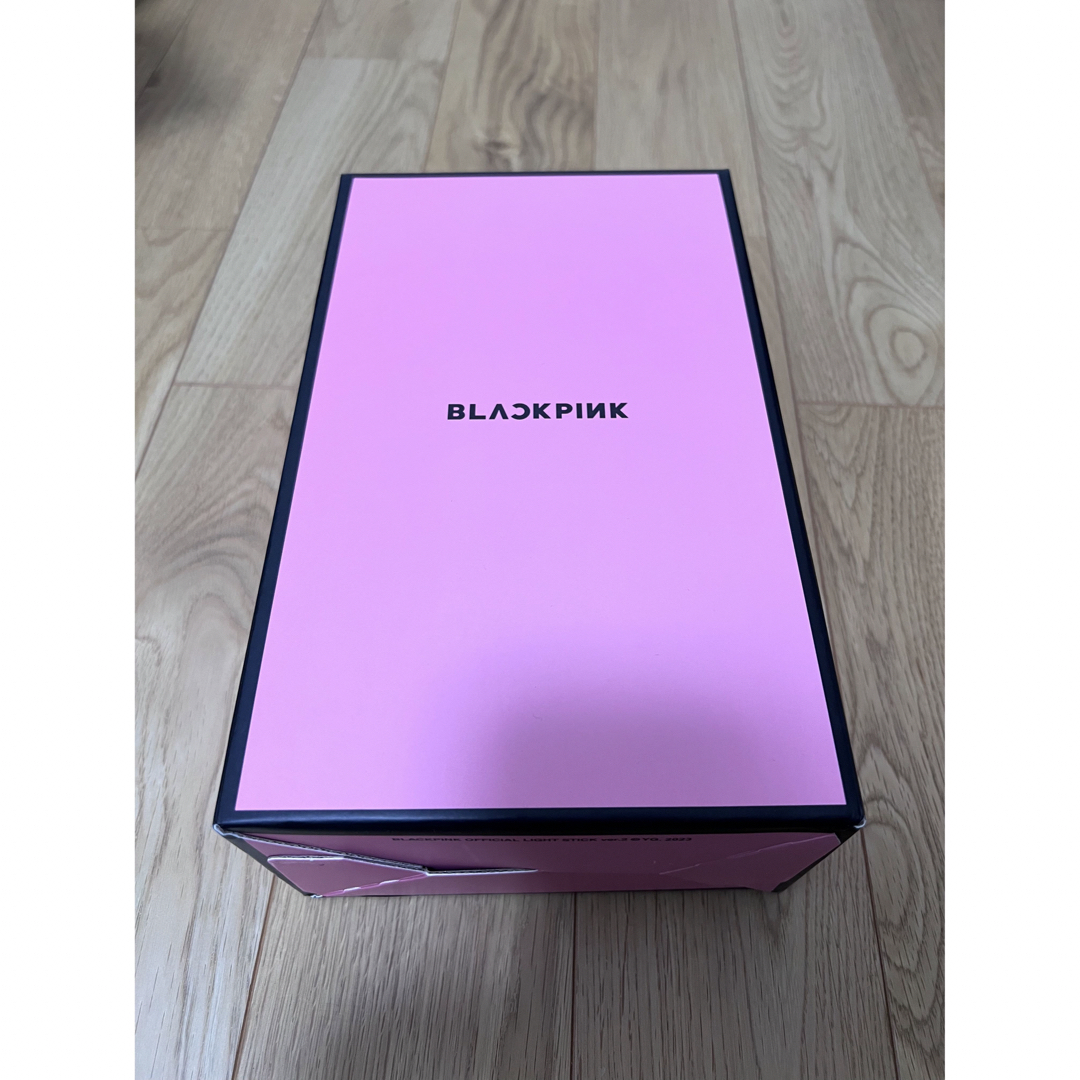 BLACKPINK(ブラックピンク)のBLACKPINK LIGHT STICK Ver.2 公式ペンライト エンタメ/ホビーのタレントグッズ(アイドルグッズ)の商品写真