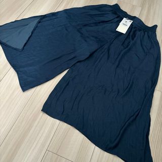 Bershka - 新品　ベルシュカ  ガチョウパンツ