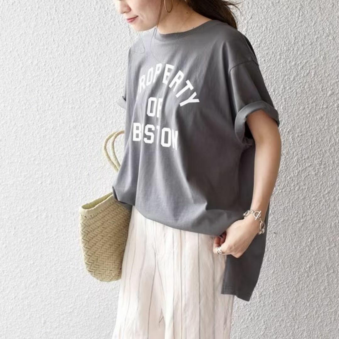 SHIPS(シップス)のシップス★カレッジ 半袖Tシャツ★カーキ　コットン100%　ボックスシルエット レディースのトップス(Tシャツ(半袖/袖なし))の商品写真