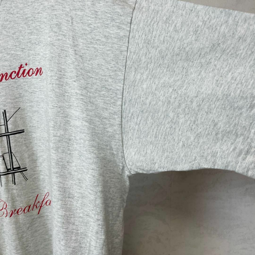 シングルステッチ　牢屋　監獄　パロディＴシャツ　灰色グレー　ビンテージメンズ古着 メンズのトップス(Tシャツ/カットソー(半袖/袖なし))の商品写真