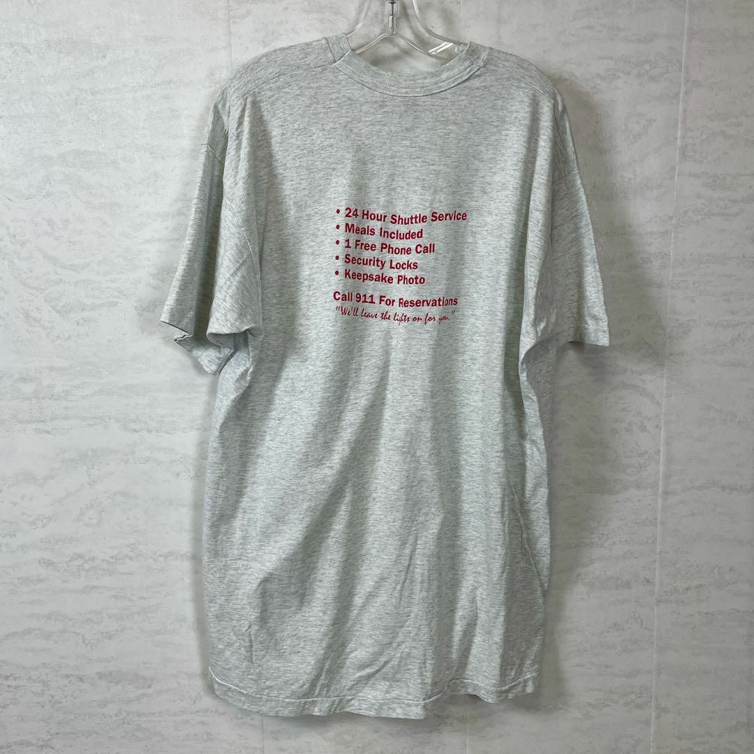 シングルステッチ　牢屋　監獄　パロディＴシャツ　灰色グレー　ビンテージメンズ古着 メンズのトップス(Tシャツ/カットソー(半袖/袖なし))の商品写真