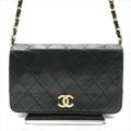 良品 CHANEL シャネル ミニ マトラッセ ココマーク プッシュロック ラム