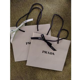 プラダ(PRADA)の【新品未使用】PRADA ショッパー ２セット リボン付き(ショップ袋)