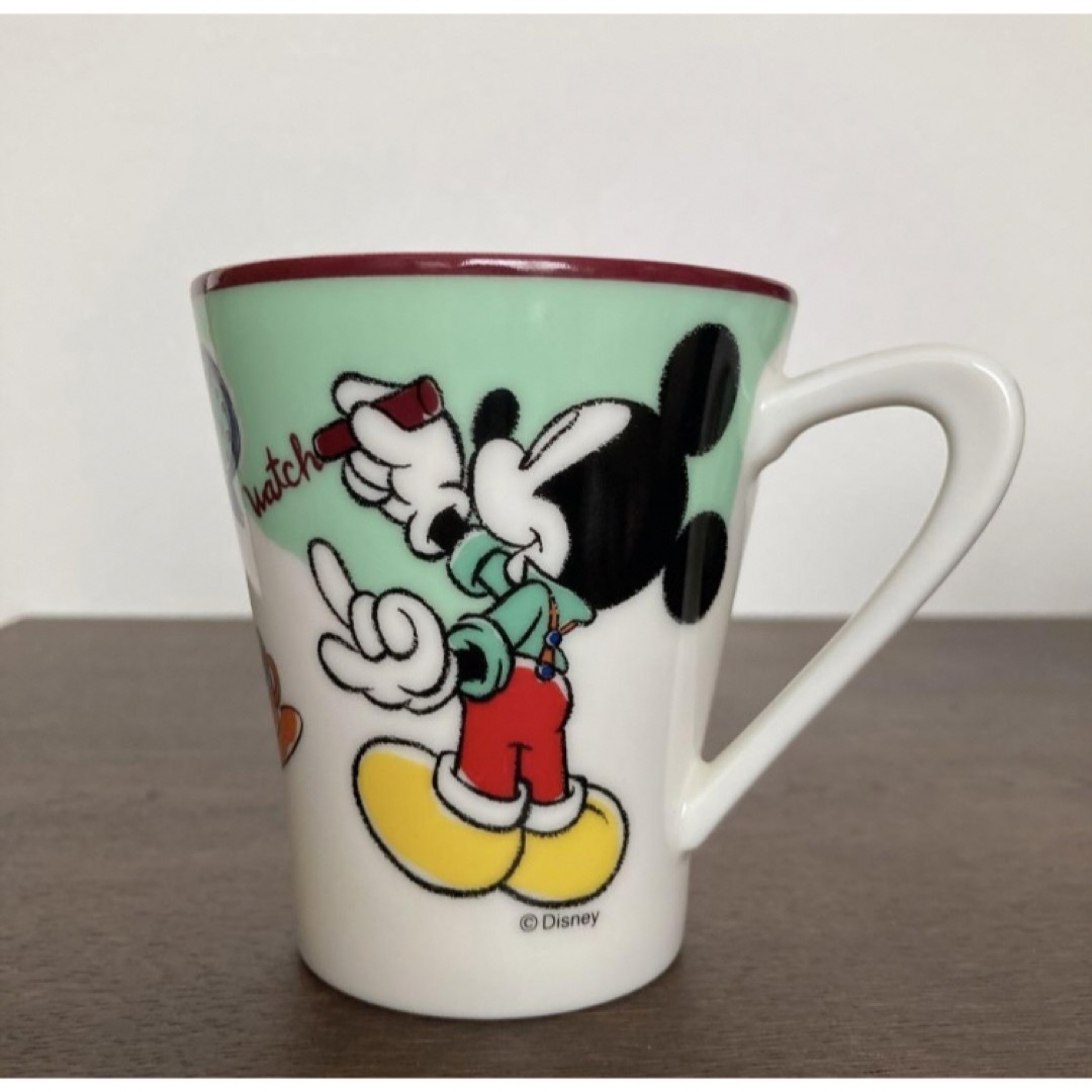 Disney(ディズニー)の【未使用】レア ディズニー マグカップ2個セット インテリア/住まい/日用品のキッチン/食器(グラス/カップ)の商品写真