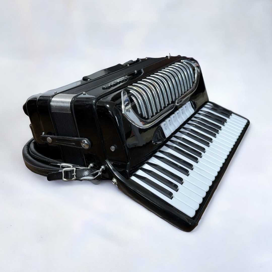 トンボ楽器製作所(トンボガッキセイサクショ)の希少 イタリア製 TOMBO トンボ 41鍵盤 120ベース アコーディオン 楽器の鍵盤楽器(アコーディオン)の商品写真