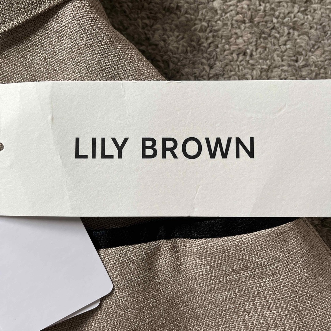 Lily Brown(リリーブラウン)のLILY BROWN スカート 新品タグ付き レディースのスカート(ひざ丈スカート)の商品写真