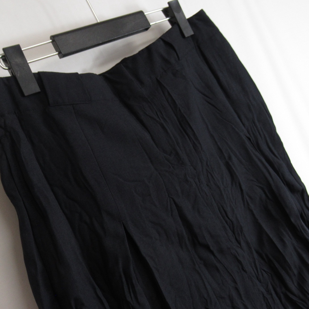 Acne Studios(アクネストゥディオズ)のAcne Studios シワ加工 デザイン スカート ひざ丈 ボトムス 38 レディースのスカート(ひざ丈スカート)の商品写真