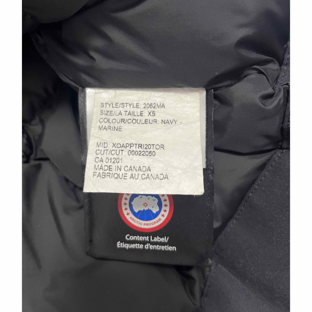 CANADA GOOSE(カナダグース)の【破格】カナダグース メンズ Fusion Fit 2062MA ネイビー XS メンズのジャケット/アウター(ダウンジャケット)の商品写真