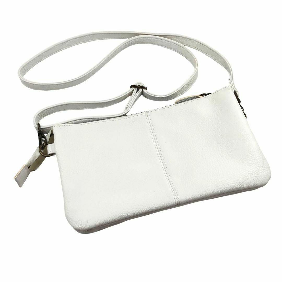 POLA(ポーラ)のPOLA ショルダーバッグ ノベルティ ホワイト レディースのバッグ(ショルダーバッグ)の商品写真