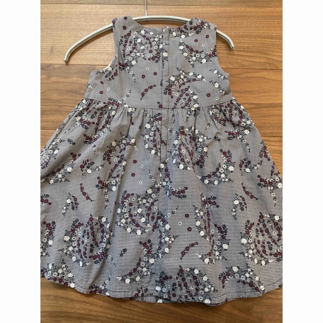 BeBe(ベベ)のべべ　ワンピース　110 花柄 キッズ/ベビー/マタニティのキッズ服女の子用(90cm~)(ワンピース)の商品写真