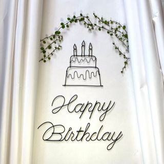 ワイヤークラフト　誕生日　ケーキ　写真　Happy Birthday 飾りアート