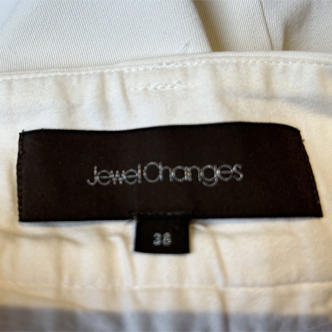 Jewel Changes(ジュエルチェンジズ)の　JewelChanges サブリナパンツ レディースのパンツ(ハーフパンツ)の商品写真