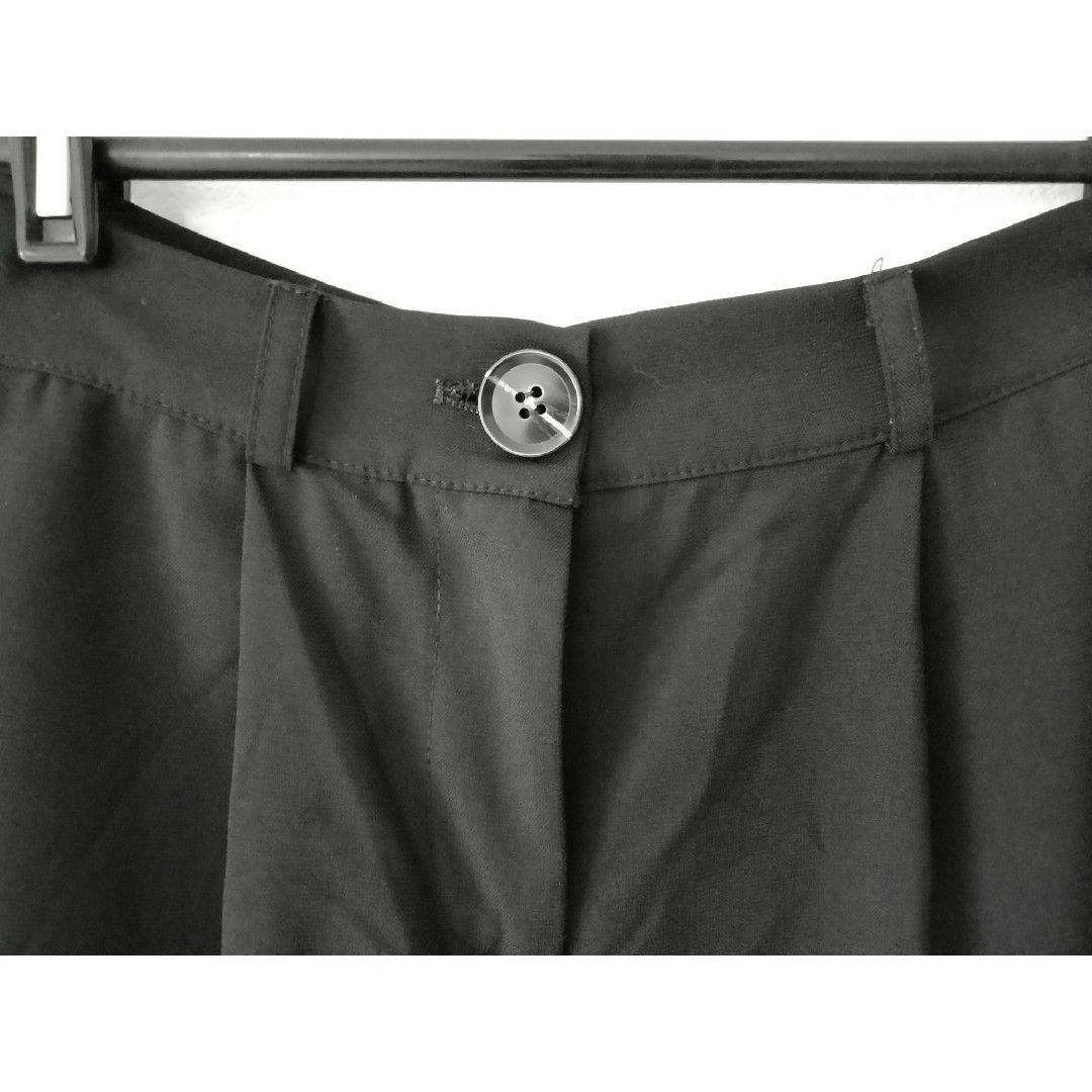 JUNOAH(ジュノア)のレディース　ズボン　ブラック レディースのパンツ(カジュアルパンツ)の商品写真