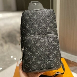 ルイヴィトン(LOUIS VUITTON)の超美品 Louis vuittonルイヴィトン  メンズ ボディーバッグ(ショルダーバッグ)