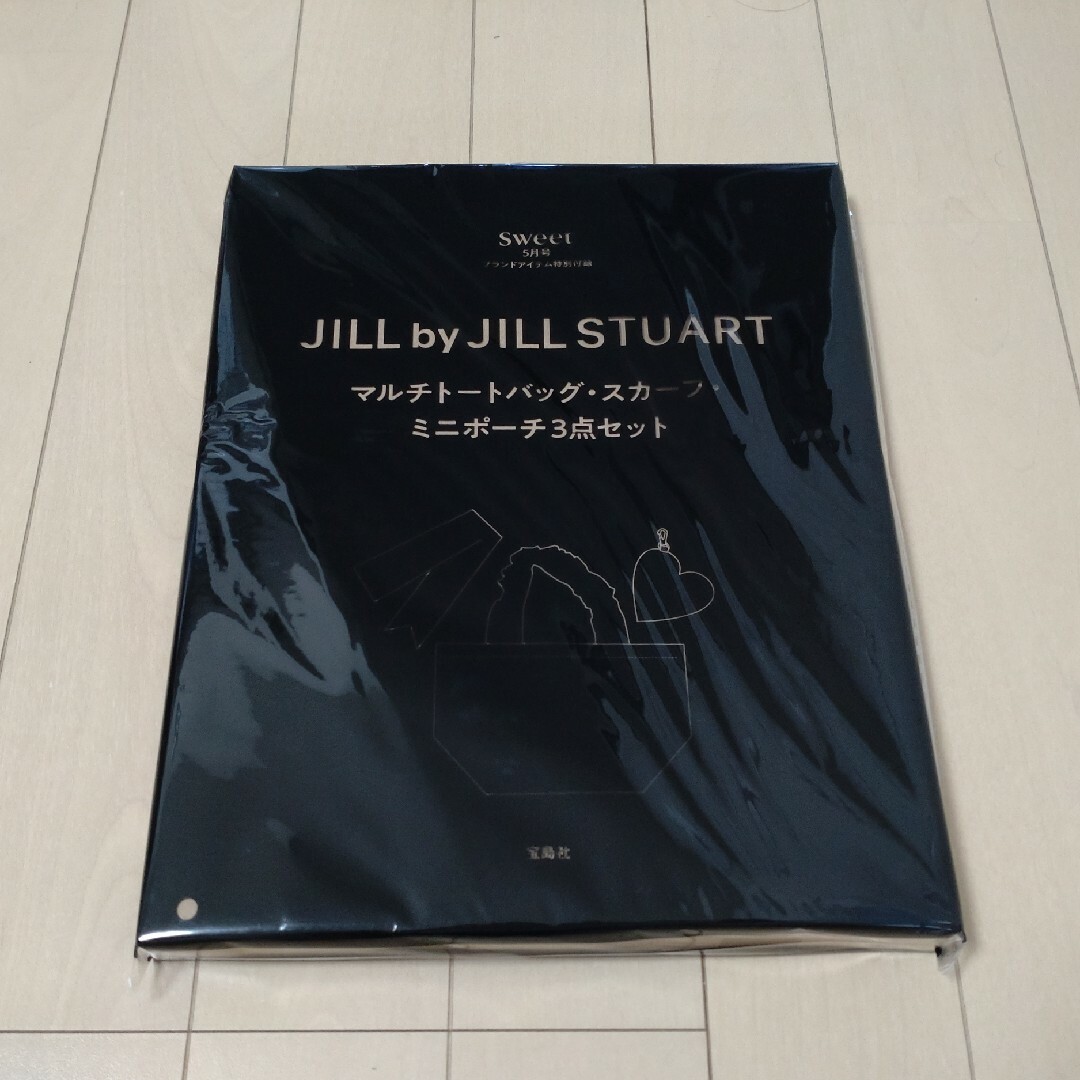 JILL by JILLSTUART(ジルバイジルスチュアート)の【Sweet付録】JILL by JILL STUART ３点 セット エンタメ/ホビーの雑誌(ファッション)の商品写真