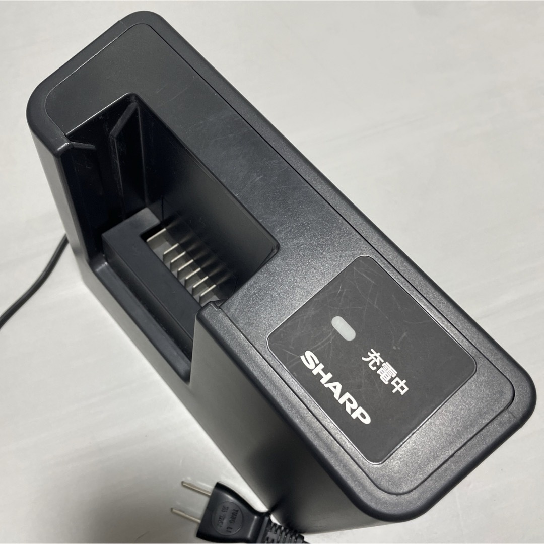 SHARP(シャープ)のSHARP シャープ充電式掃除機 充電器のみ EC-SX200-N 2014年製 スマホ/家電/カメラの生活家電(掃除機)の商品写真