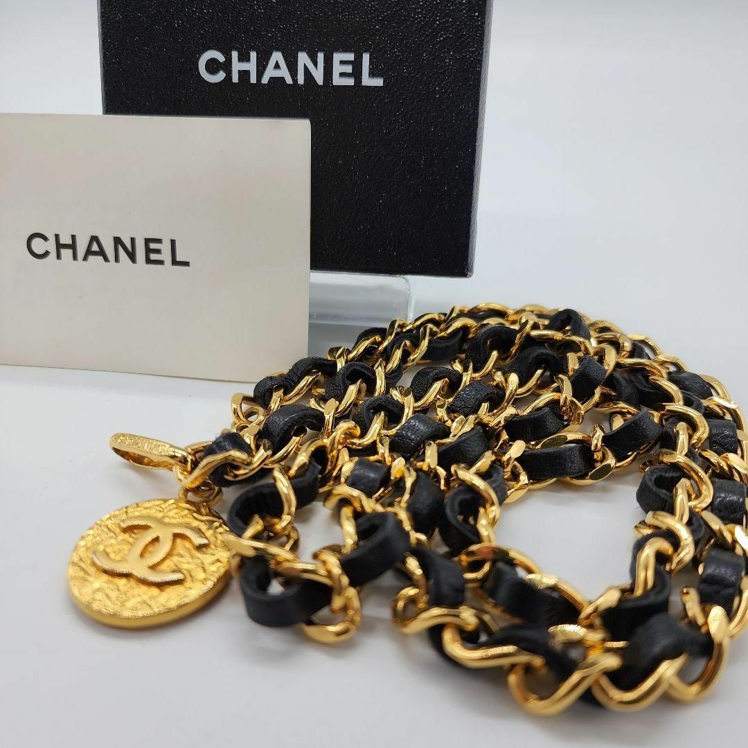 CHANEL(シャネル)の【 極美品 】 シャネル　チェーンベルト　レザー　ココマーク　コイン　箱付き レディースのファッション小物(ベルト)の商品写真