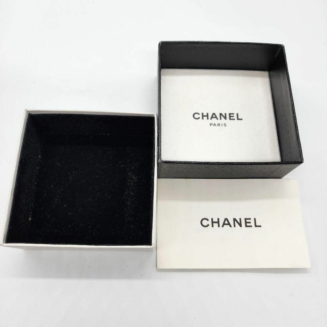 CHANEL(シャネル)の【 極美品 】 シャネル　チェーンベルト　レザー　ココマーク　コイン　箱付き レディースのファッション小物(ベルト)の商品写真