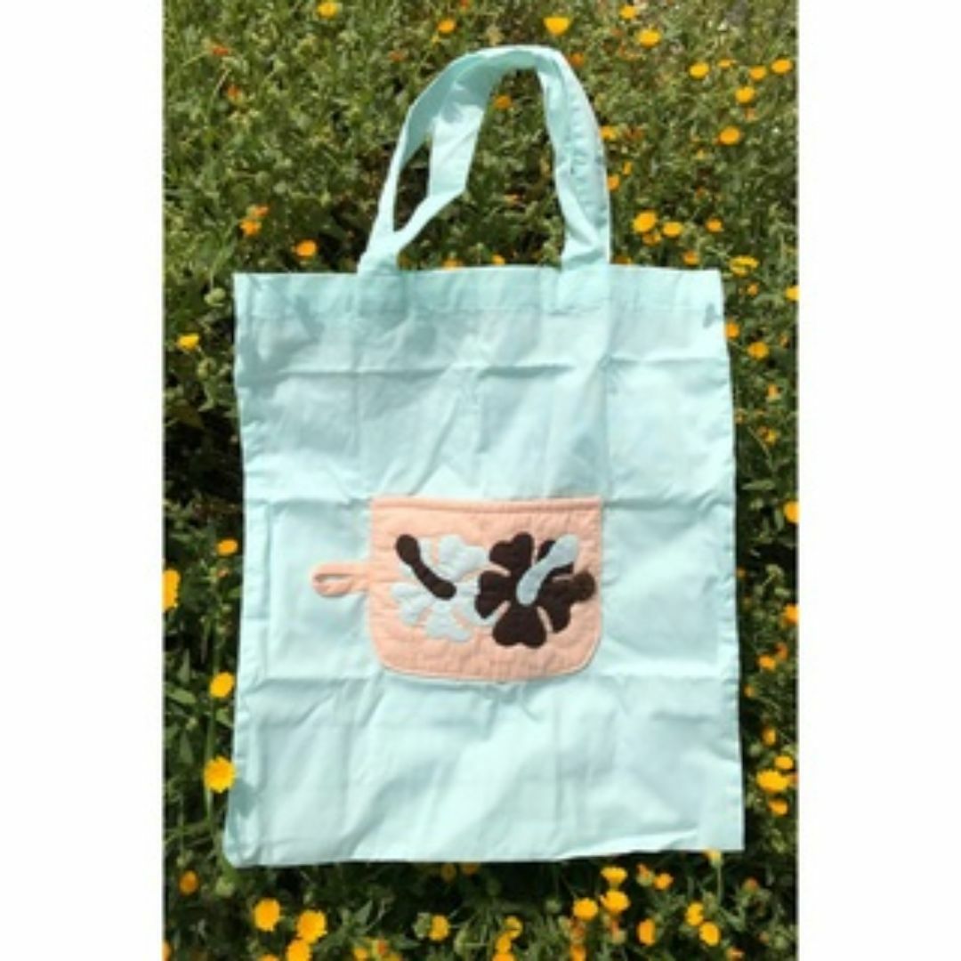 「正規品」エコバッグ ♡ハイビスカス♡ミントブルー♡ハワイアンキルト レディースのバッグ(エコバッグ)の商品写真