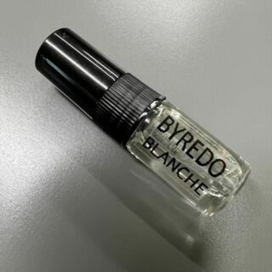 BYREDO(バレード)のバイレード　ブランシュ　1.5ml　香水　サンプル コスメ/美容の香水(ユニセックス)の商品写真