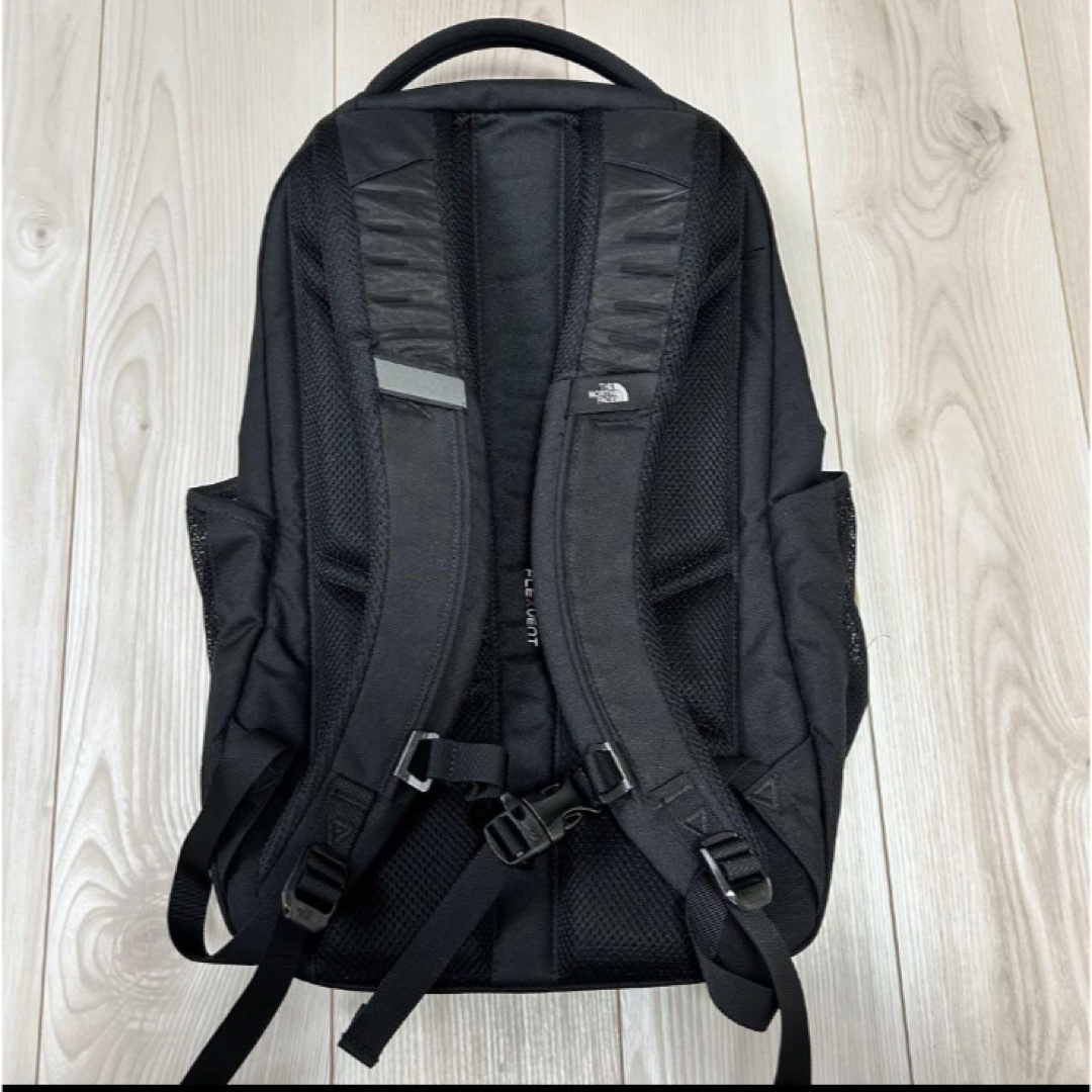 THE NORTH FACE(ザノースフェイス)の未使用　ザノースフェイス　リュック　バックパック　vault 27L メンズのバッグ(バッグパック/リュック)の商品写真