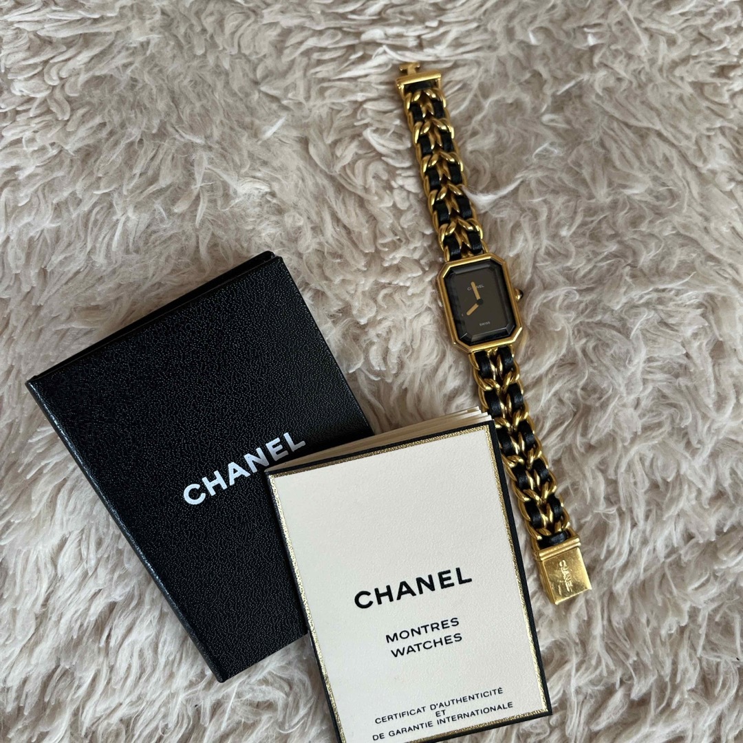 CHANEL(シャネル)の保証書付き　ビンテージ　CHANELプルミエールMサイズ レディースのファッション小物(腕時計)の商品写真