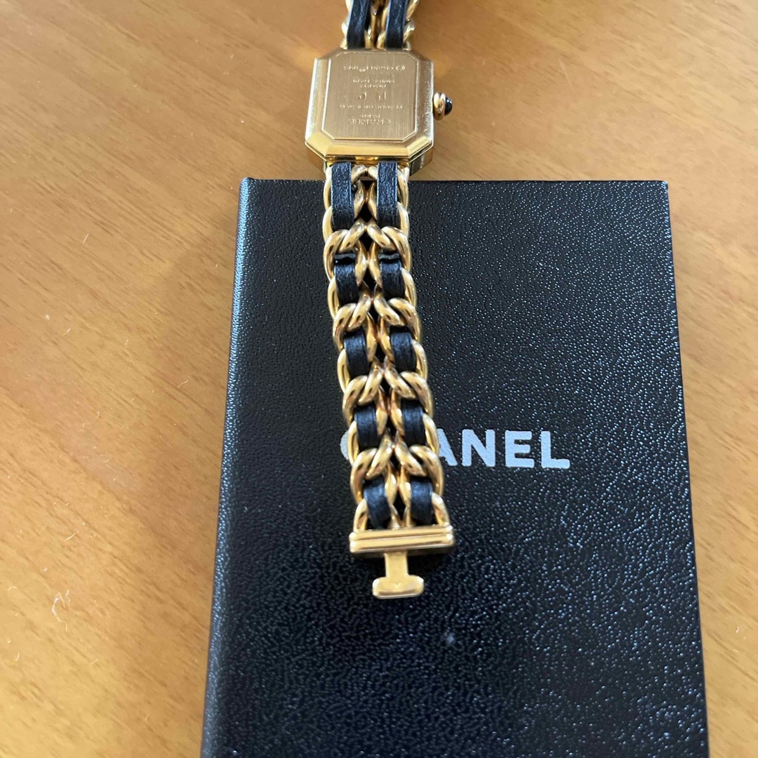 CHANEL(シャネル)の保証書付き　ビンテージ　CHANELプルミエールMサイズ レディースのファッション小物(腕時計)の商品写真