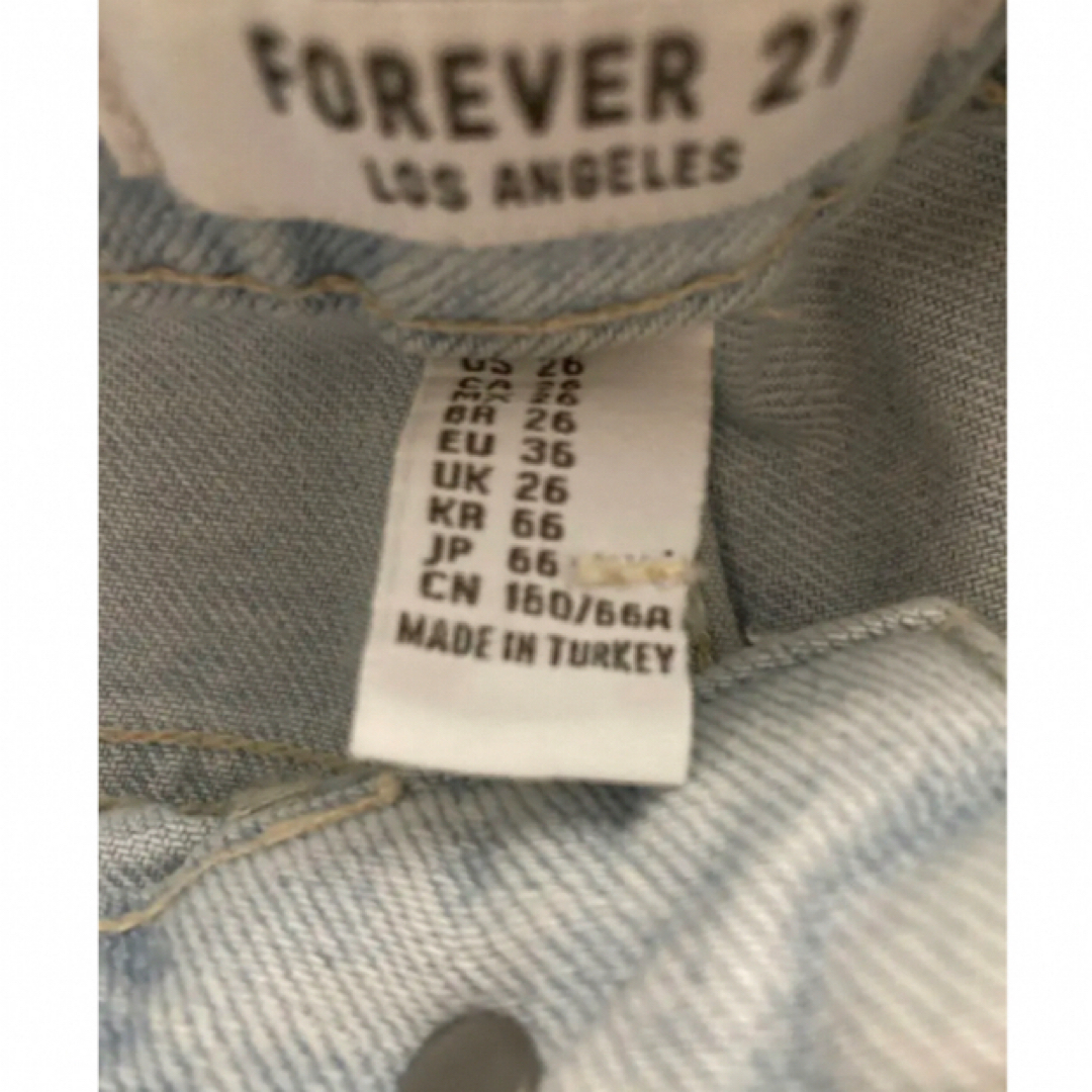 FOREVER 21(フォーエバートゥエンティーワン)のデニム ジーンズ レディースのパンツ(デニム/ジーンズ)の商品写真