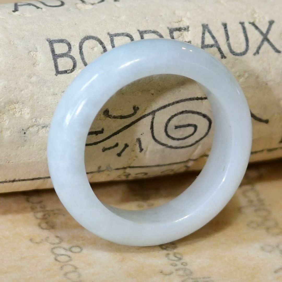 J1360　ヒスイ　翡翠　リング　指輪　14号　ミャンマー　ジェイド　送料込 レディースのアクセサリー(リング(指輪))の商品写真