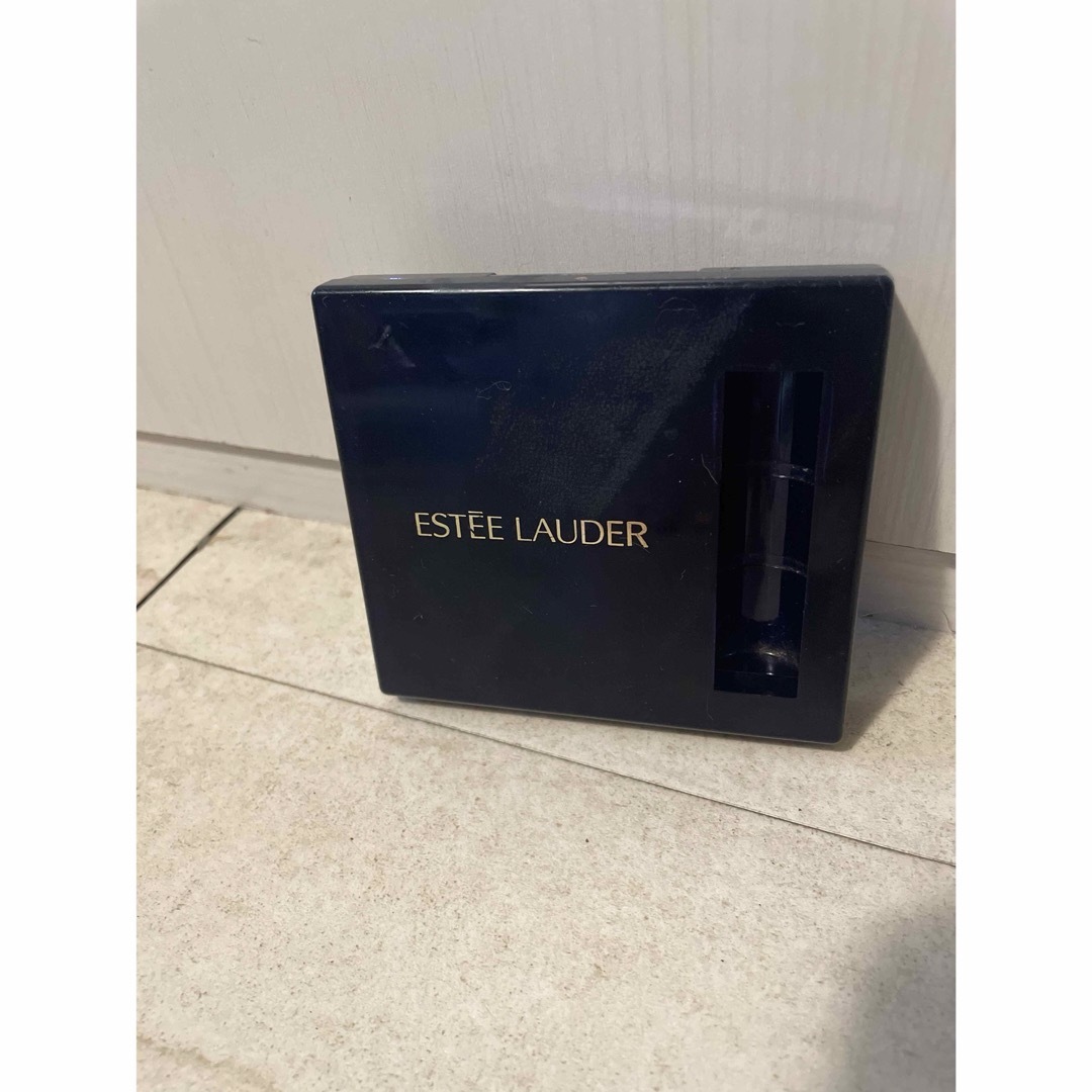 Estee Lauder(エスティローダー)のESTEELAUDERエスティローダーデラックスコンパクト コスメ/美容のベースメイク/化粧品(アイシャドウ)の商品写真