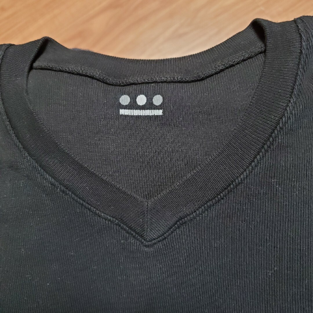 three dots(スリードッツ)のthree dots 黒Tシャツ Ｍサイズ メンズのトップス(Tシャツ/カットソー(半袖/袖なし))の商品写真