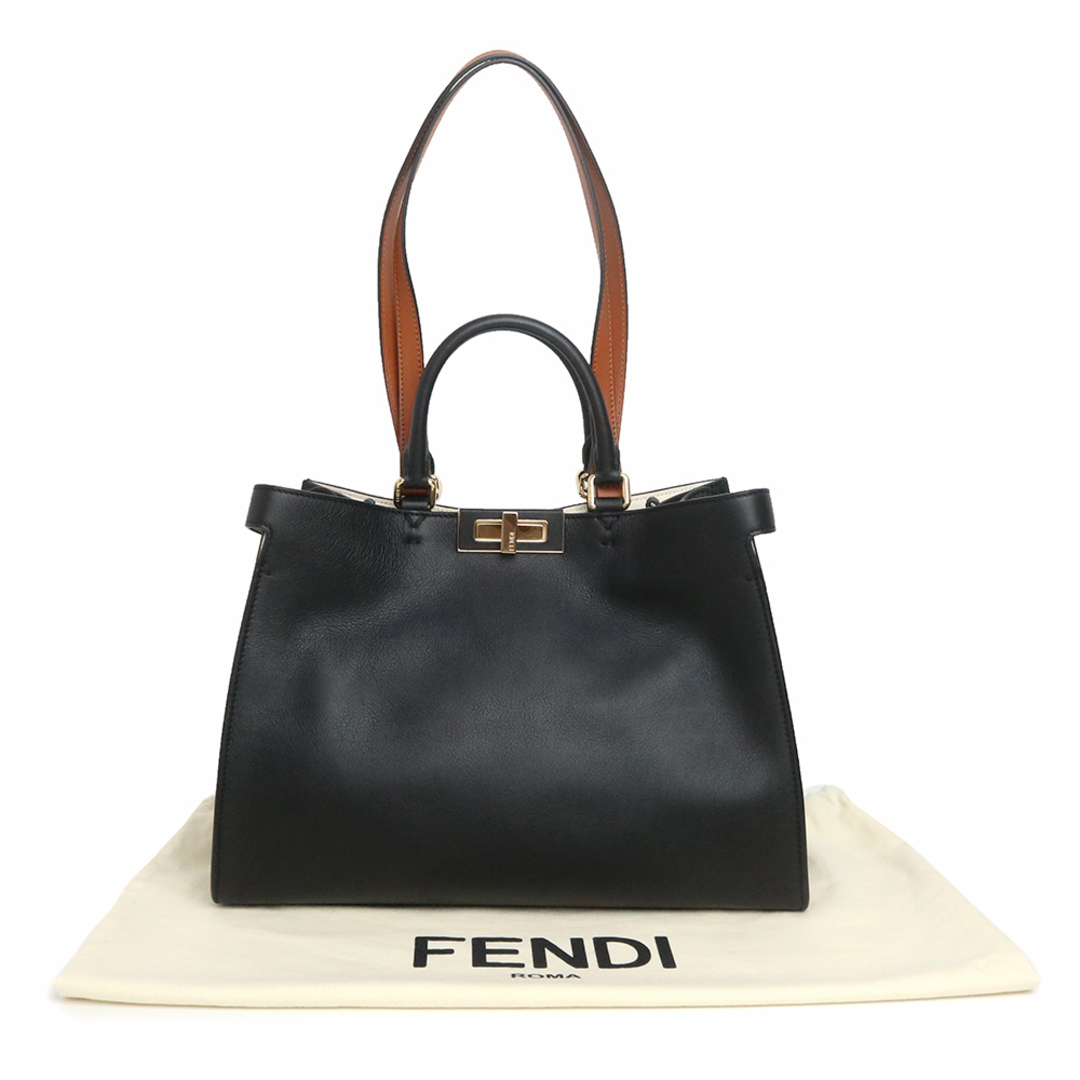 FENDI(フェンディ)のフェンディ ピーカブー エックストート スモール 2WAY ショルダー トート ハンドバッグ カーフスキン シープスキン レザー ブラック ブラウン 黒 茶 ゴールド金具 8BH377 FENDI（未使用　展示品） レディースのバッグ(ハンドバッグ)の商品写真