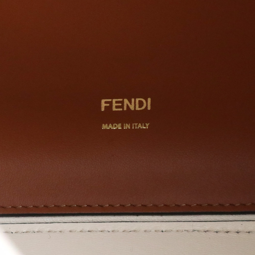 FENDI(フェンディ)のフェンディ ピーカブー エックストート スモール 2WAY ショルダー トート ハンドバッグ カーフスキン シープスキン レザー ブラック ブラウン 黒 茶 ゴールド金具 8BH377 FENDI（未使用　展示品） レディースのバッグ(ハンドバッグ)の商品写真
