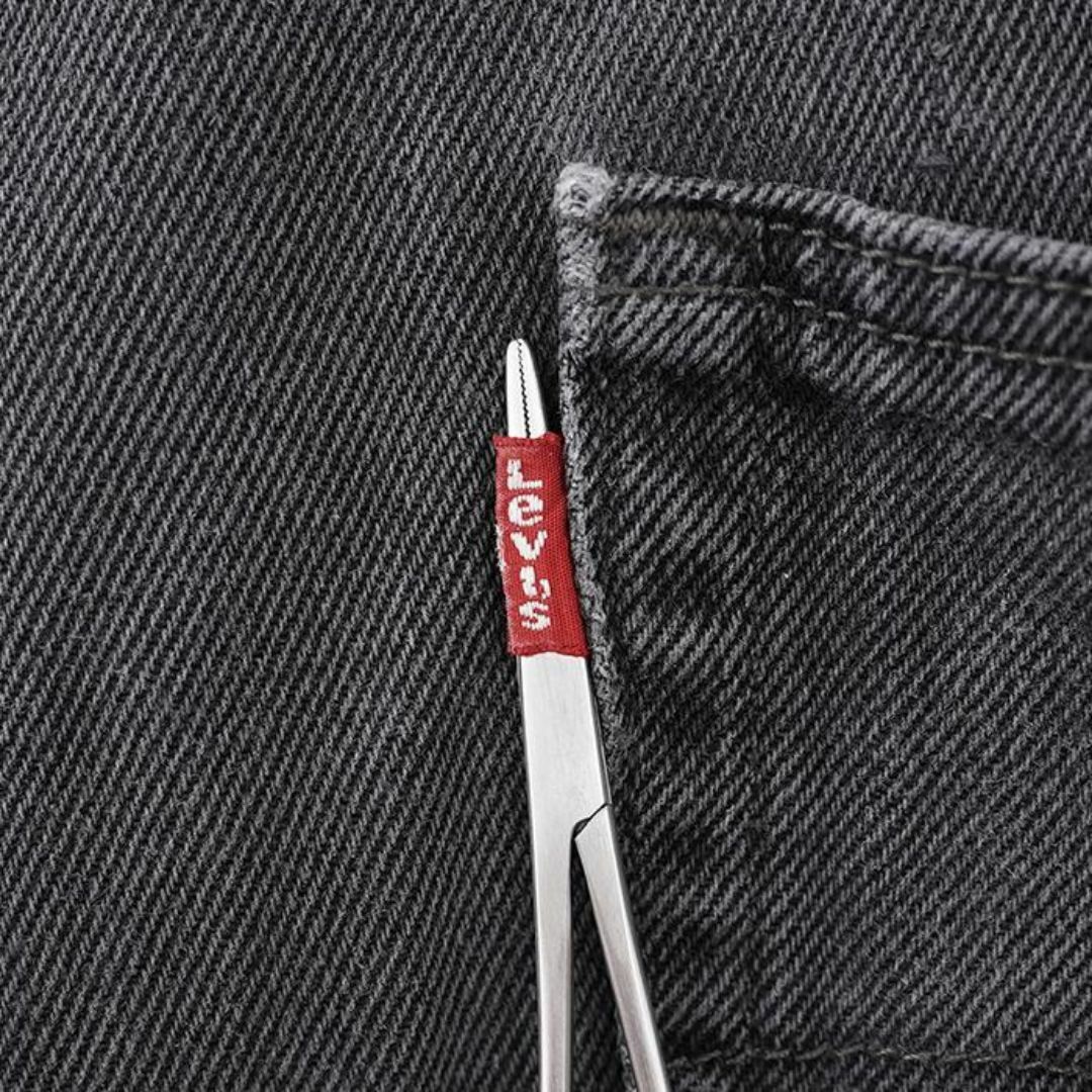 Levi's(リーバイス)のリーバイス505 Levis W34 ブラックデニム 黒 ストレート 9089 メンズのパンツ(デニム/ジーンズ)の商品写真