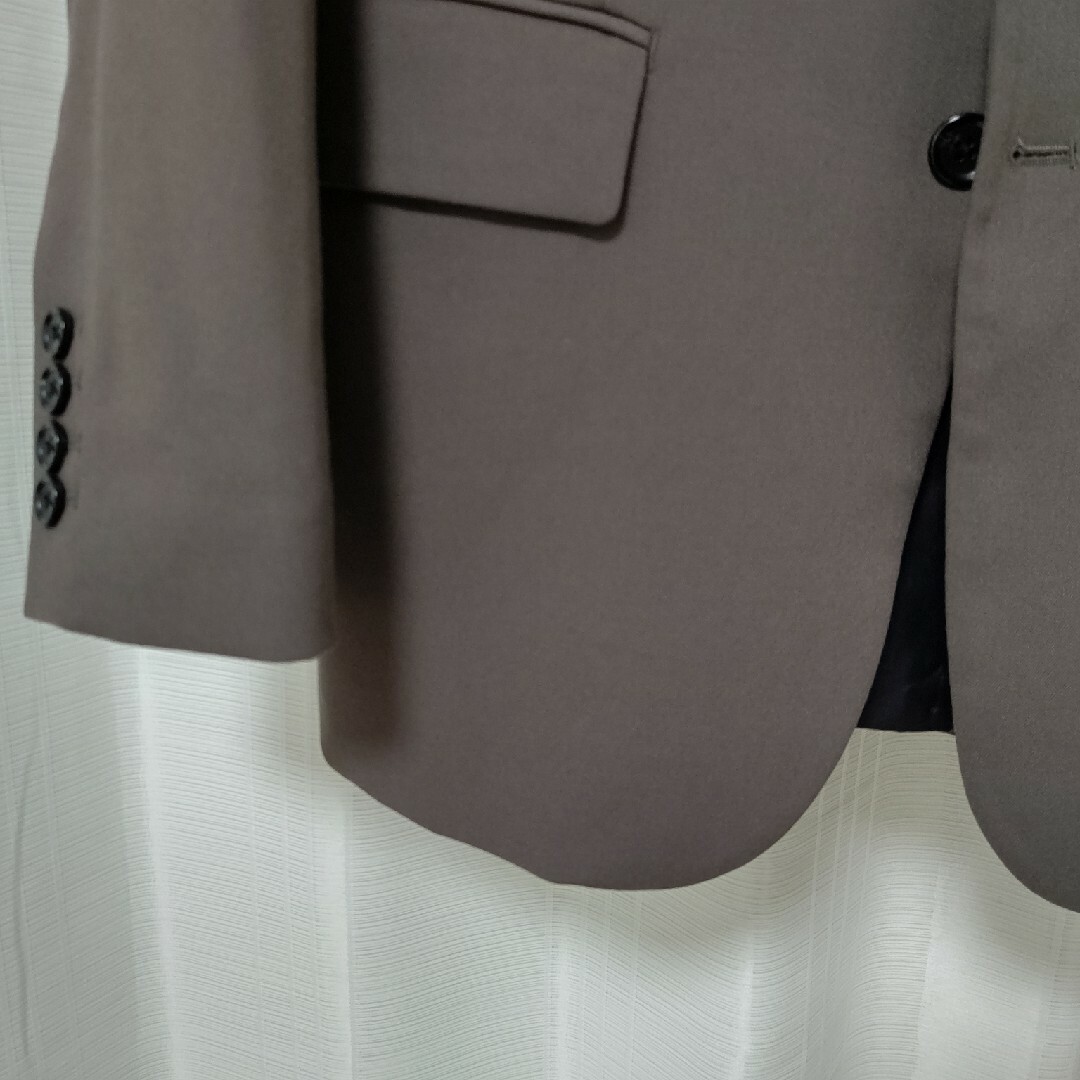 GU　ジーユー　 テーラードジャケット　ブラウン メンズのジャケット/アウター(テーラードジャケット)の商品写真