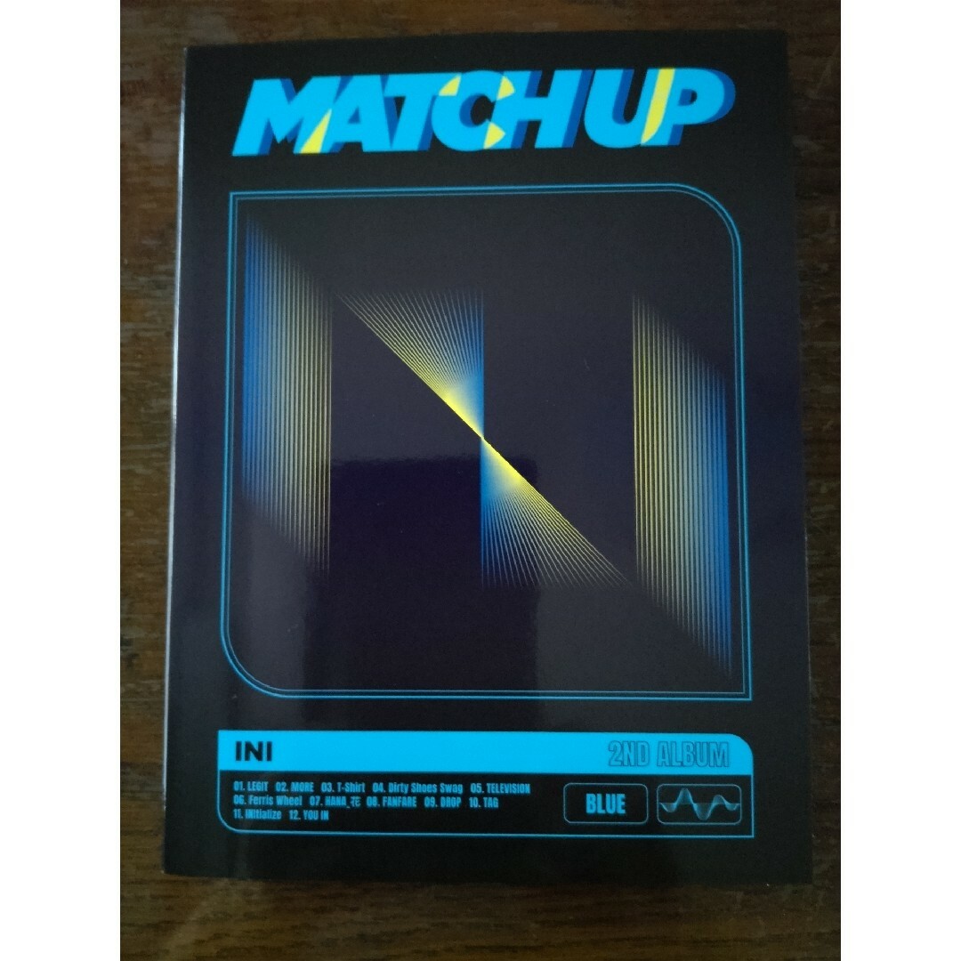 INI(アイエヌアイ)のMATCH　UP（初回限定盤／BLUE　Ver．） エンタメ/ホビーのCD(ポップス/ロック(邦楽))の商品写真