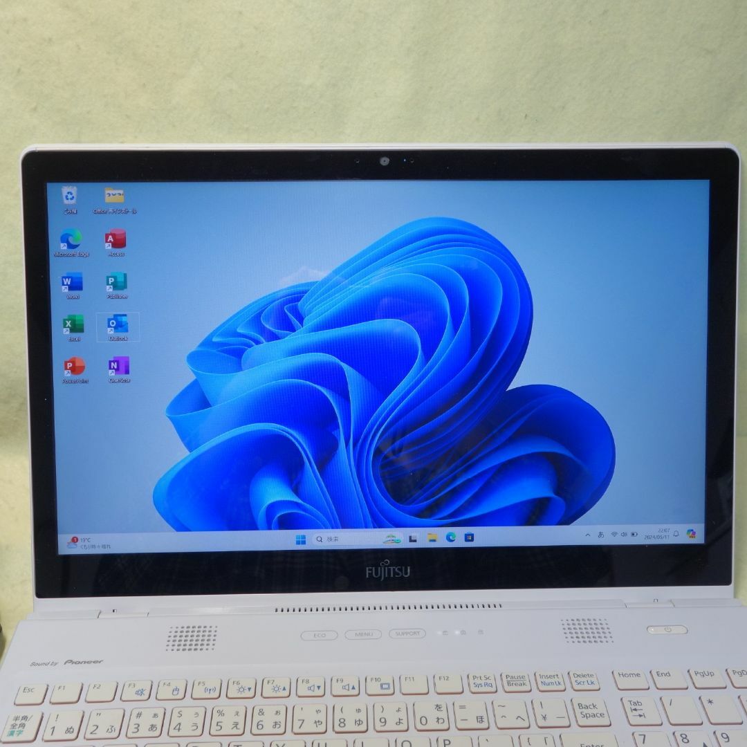富士通LIFE corei7 メモリ8G SSD512G ブルーレイ Microsoft 富士通LIFE corei7 メモリ8G SSD512G ブルーレイ Microsoft