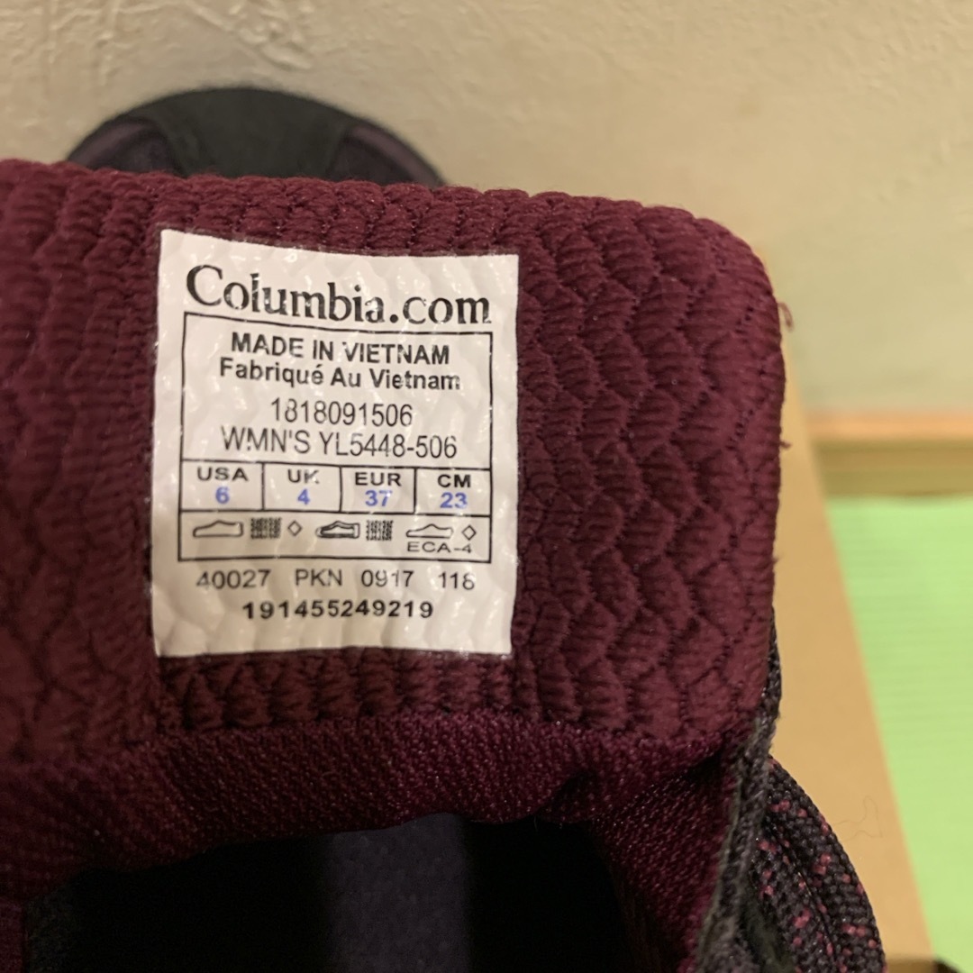 Columbia(コロンビア)のrosee様 専用　Columbia レディーストレッキング　シューズ　23cm レディースの靴/シューズ(スニーカー)の商品写真