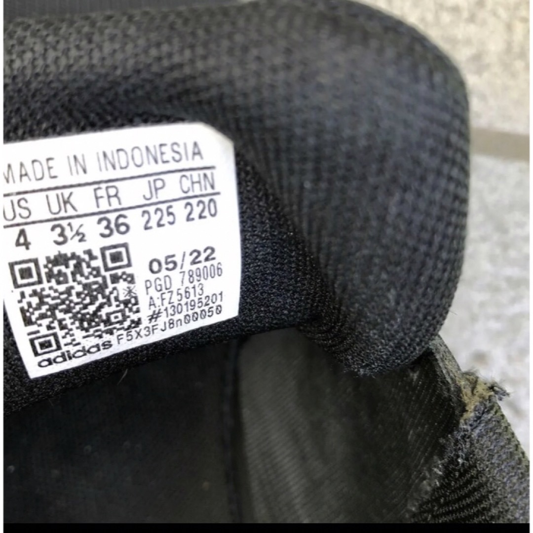 adidas(アディダス)のアディダス  22.5 アシックス  22  スニーカー　まとめ売り　kids キッズ/ベビー/マタニティのキッズ靴/シューズ(15cm~)(スニーカー)の商品写真