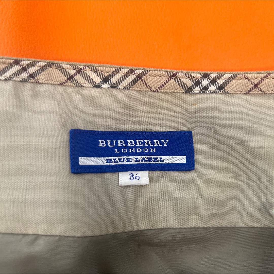 BURBERRY BLUE LABEL(バーバリーブルーレーベル)のバーバリーブルーレーベル BURBERRY BLUE LABEL ミニスカート レディースのスカート(ミニスカート)の商品写真