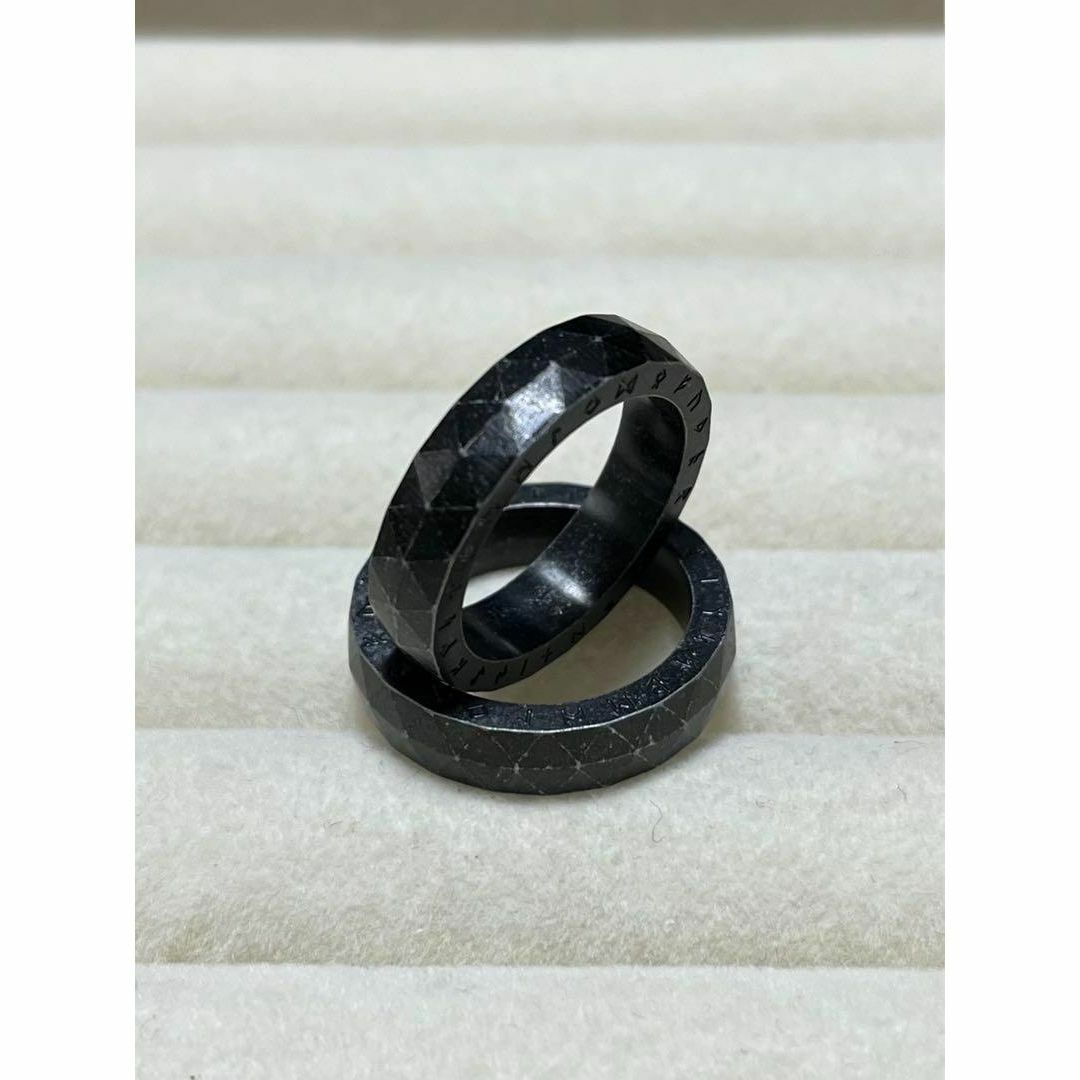 045b11 ブラックリング指輪ヴィンテージアクセサリー　韓国 レディースのアクセサリー(リング(指輪))の商品写真