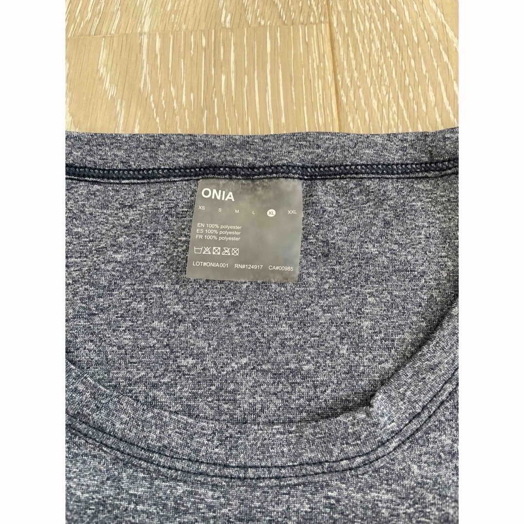 Onia(オニア)のOnia (オニア) グレー Tシャツ XL メンズのトップス(Tシャツ/カットソー(半袖/袖なし))の商品写真