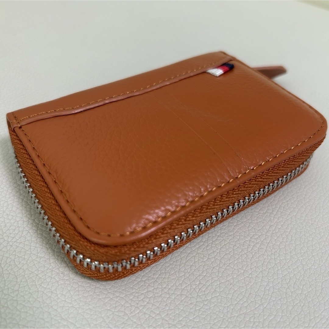 大容量じゃばら型カードケース　オレンジ　合成皮革　シンプル　コンパクトお財布 レディースのファッション小物(パスケース/IDカードホルダー)の商品写真