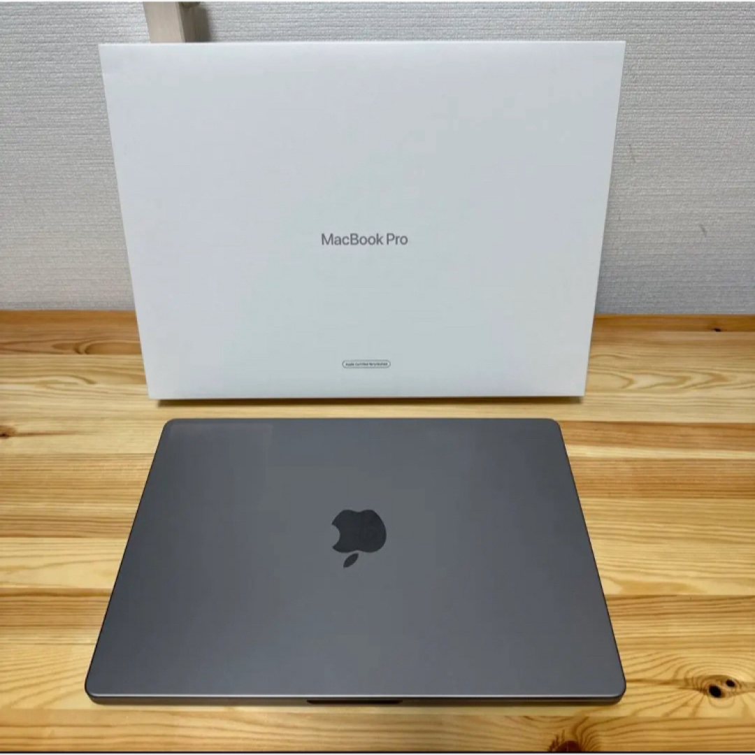 Apple MacBook Pro 14 スマホ/家電/カメラのPC/タブレット(ノートPC)の商品写真