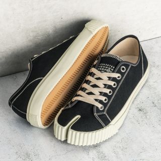 Maison Martin Margiela - メゾン マルジェラ/MAISON MARGIELA シューズ メンズ Tabi Low Top スニーカー BLACK/WHITE  S37WS0578-P4291-H0958 _0410ff