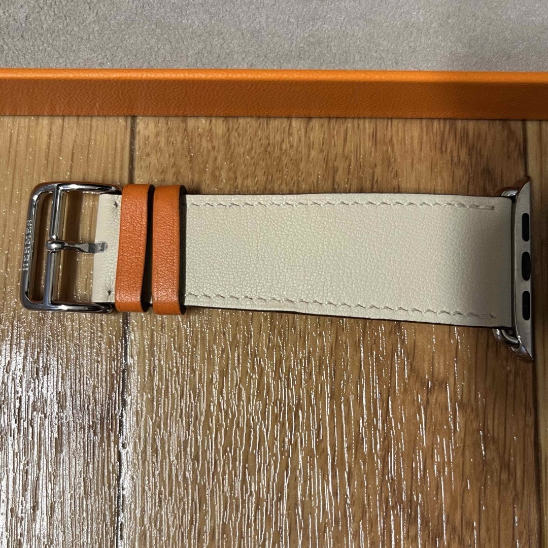 Hermes(エルメス)のApple Watch HERMES ヴォースウィフト　インディゴクレオレンジ メンズの時計(レザーベルト)の商品写真