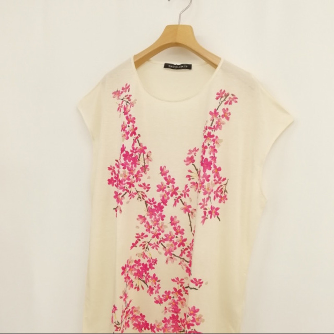 Balenciaga(バレンシアガ)の2010 T'S カットソー チュニック 花柄 桜 ノースリーブ 美品 40 レディースのトップス(カットソー(半袖/袖なし))の商品写真