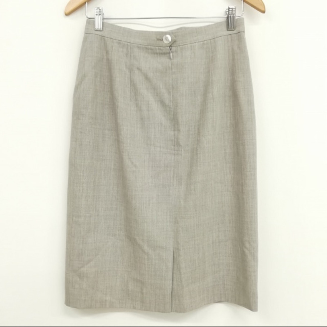 AQUA SCUTUM(アクアスキュータム)のフォーマル スカート スーツ 膝丈 ウール シルク 春夏 11 グレー レディースのフォーマル/ドレス(スーツ)の商品写真